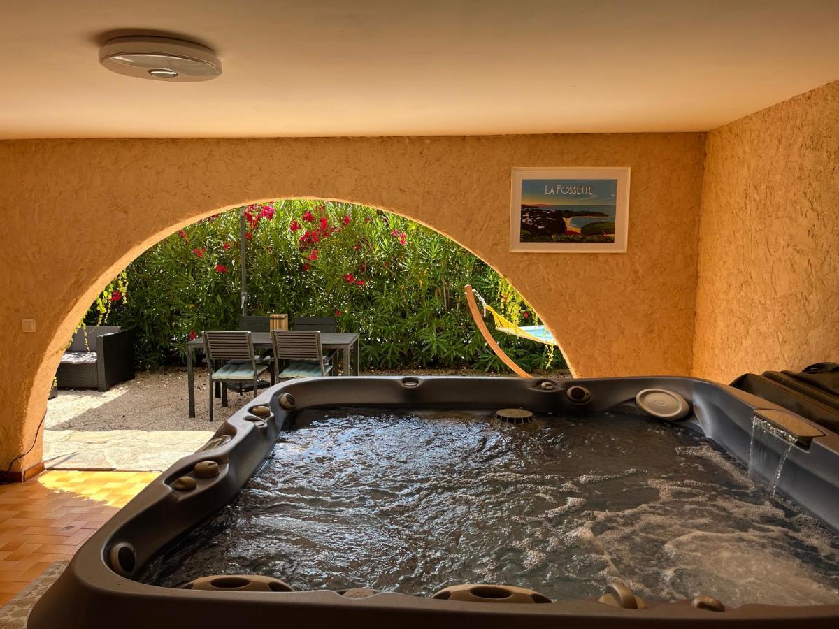 Bas De Villa 70M2 Independant Avec Espace Jacuzzi Prive Le Lavandou Eksteriør billede