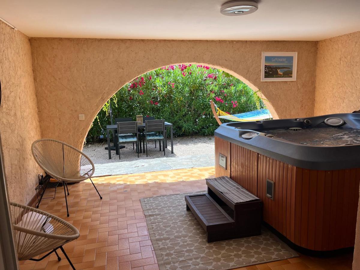 Bas De Villa 70M2 Independant Avec Espace Jacuzzi Prive Le Lavandou Eksteriør billede